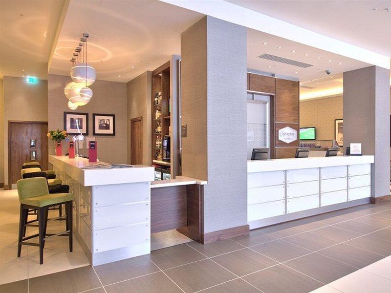 Hampton By Hilton London Croydon Hotel ภายนอก รูปภาพ