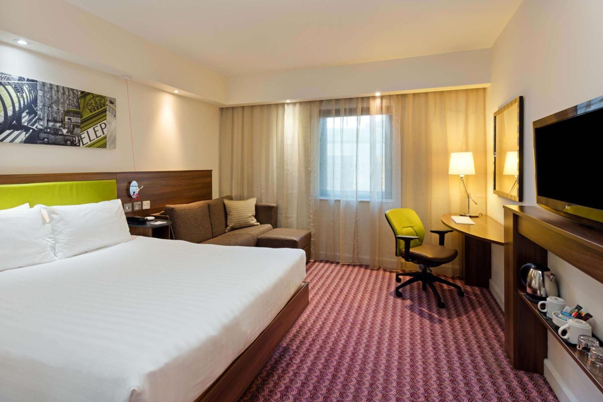 Hampton By Hilton London Croydon Hotel ภายนอก รูปภาพ