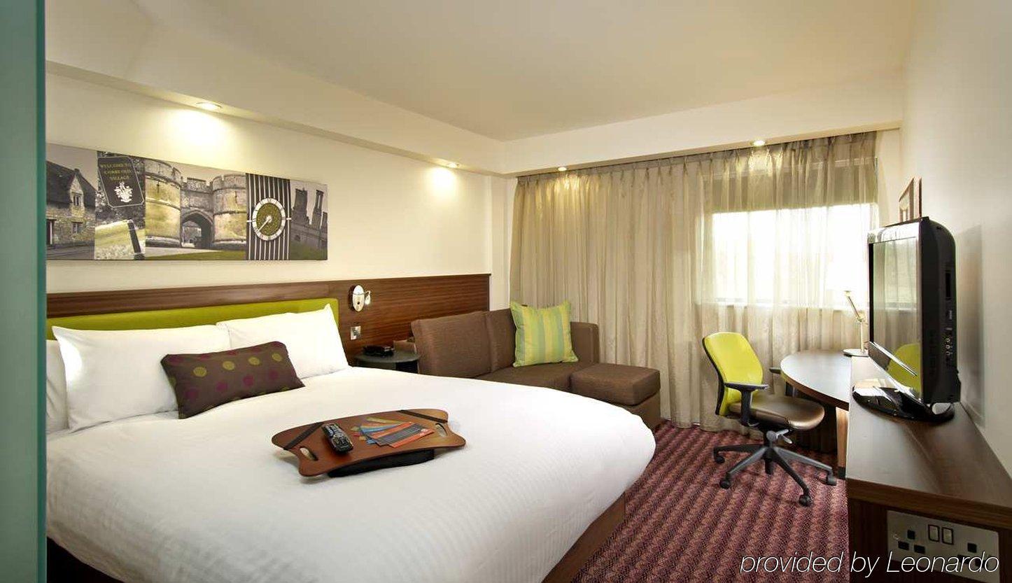 Hampton By Hilton London Croydon Hotel ภายนอก รูปภาพ